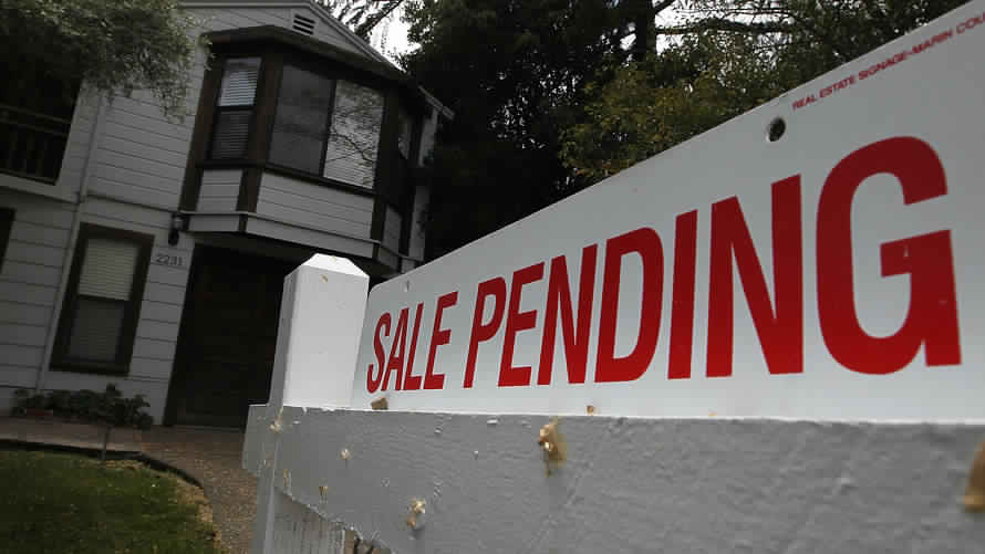  مبيعات المنازل الأمريكية المعلقة تنخفض بنحو 0.8% خلال مارس