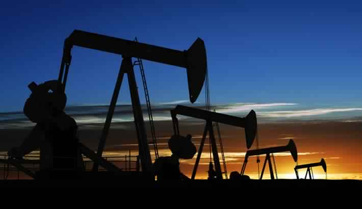 النفط الخام يواصل تحقيق مكاسبه مدعوما بتعطل امدادات النفط الليبية