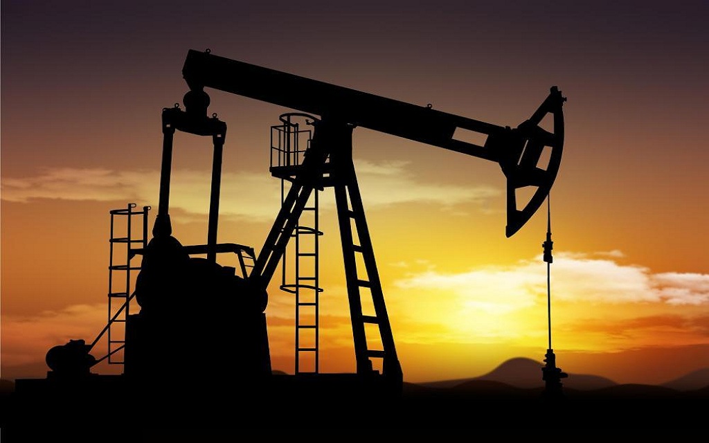  أسعار النفط تتراجع وسط توقعات بارتفاع مخزونات الخام الأمريكية