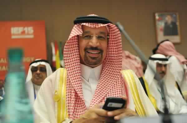  خالد الفالح يتوقع ارتفاع الطلب على النفط في 2018 و2019