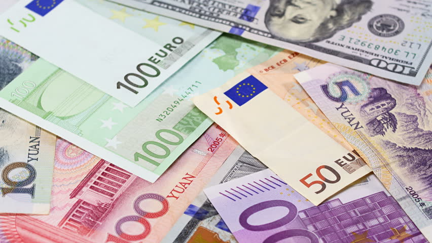  اليورو يرتفع مقابل الدولار مع تسارع نمو الأجور في منطقة اليورو
