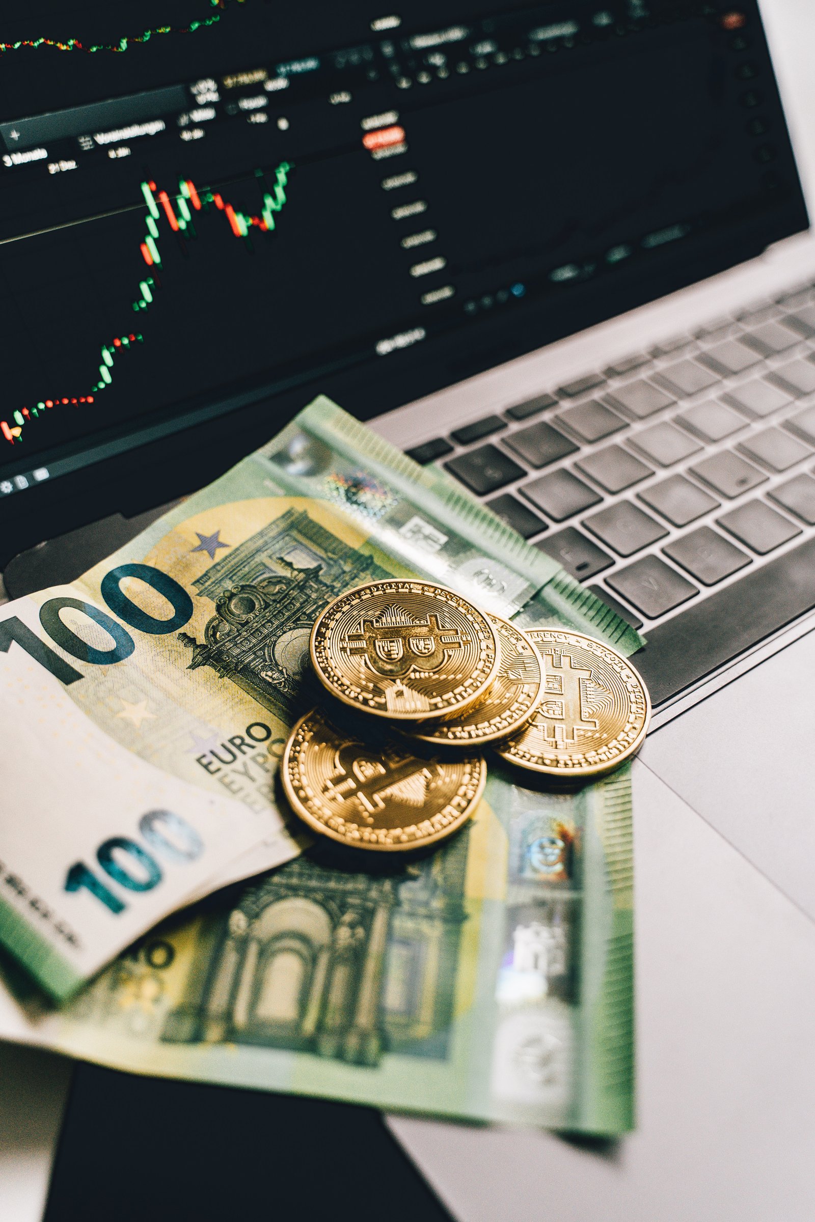 تحركات سوق السلع والعملات خلال تداولات اليوم الثلاثاء 16 مايو في أسواق البورصة