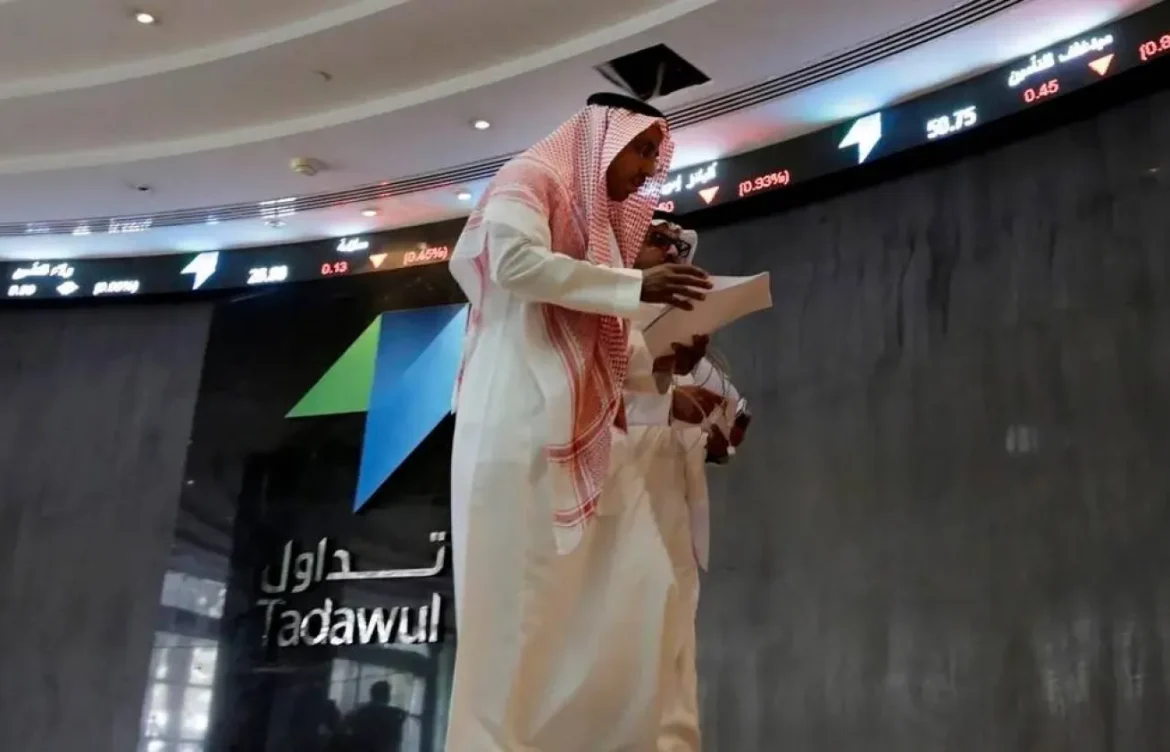 8 أسهم سعودية ترتفع أكثر من 30% في عام الهبوط الكبير