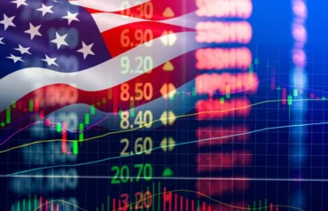 العقود الآجلة للأسهم الأمريكية تتراجع مع تصاعد المخاطر الجيوسياسية وترقب قرارات الفيدرالي