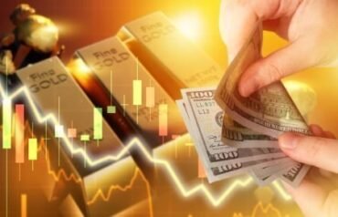 الذهب يتراجع من قمة 4,900 دولار مع انحسار التوترات الجيوسياسية