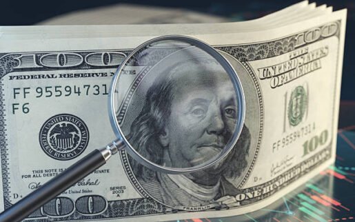 قراءة تحليلية: لماذا يضعف الدولار رغم تهديدات الرسوم الجمركية؟