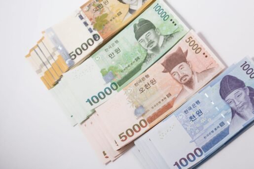 الوون الكوري في 2026: هل تقود دورة أشباه الموصلات موجة صعود جديدة؟