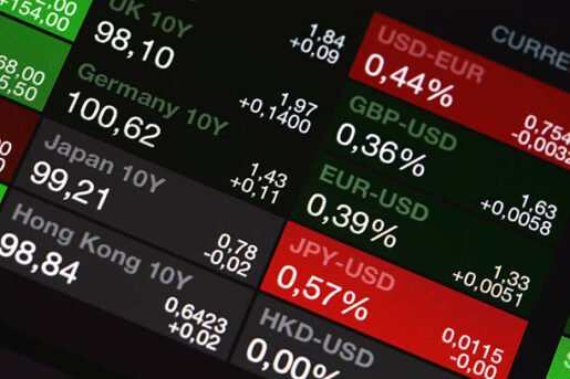 السعودية تطرح ملايين البراميل من النفط في السوق الفورية بعد تعطّل الشحن عبر مضيق هرمز