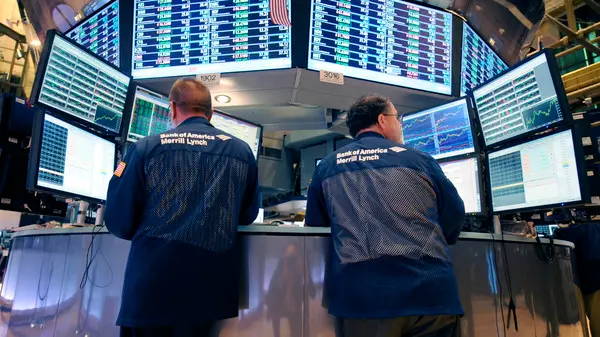 وول ستريت تقفز بعد الهدنة وسط تفاؤل بنهاية الحرب