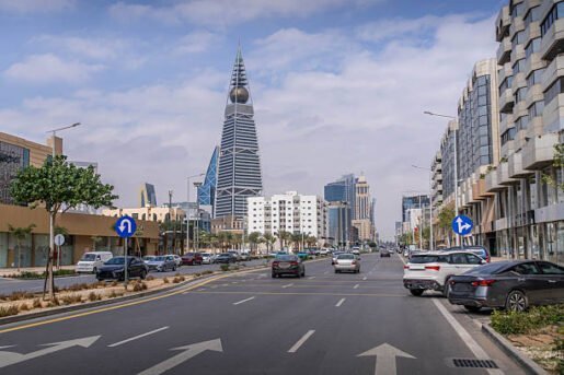 تاسي يقترب من مناطق التشبع: صعود مستمر واحتمال تصحيح قريب