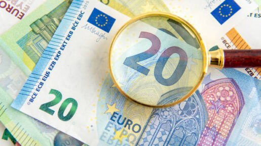 اليورو يتراجع أمام الدولار وسط ترقب التضخم الأمريكي وصعود أسعار النفط