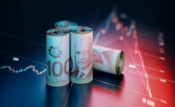 الدولار الكندي يرتفع لأعلى مستوى في 3 أسابيع بعد بيانات توظيف قوية