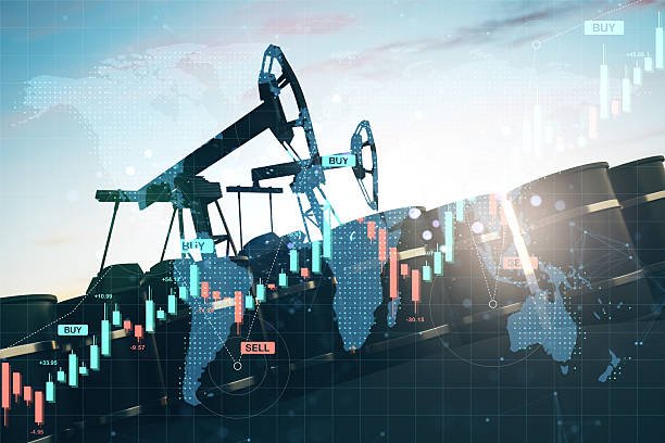 أسعار النفط ترتفع بدعم مخاوف مضيق هرمز رغم ضغوط زيادة الإمدادات