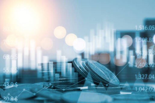 العملات الآسيوية اليوم: الدولار يقترب من قمة 18 شهراً والين يتراجع