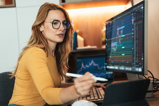 بيتكوين تتراجع دون 78 ألف دولار.. التوتر الأمريكي الإيراني والفائدة يضغطان على سوق العملات الرقمية