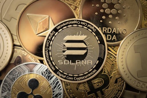 العملات الرقمية تحت الضغط.. بيتكوين تهبط دون 80 ألف دولار وترقب الفيدرالي يزيد حذر المستثمرين
